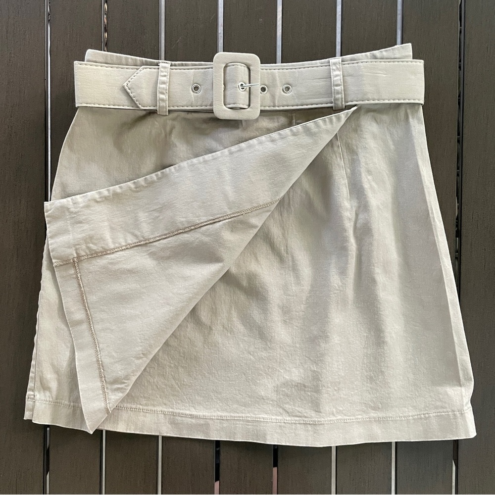 LOVE & PIECE BELTED MINI SKIRT!! - Picture 4 of 11